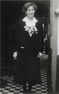 Hedwig Levita 1941-42.jpg