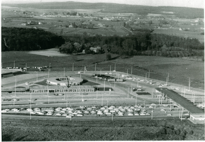 Bestand:Bergh autoweg kl.jpg