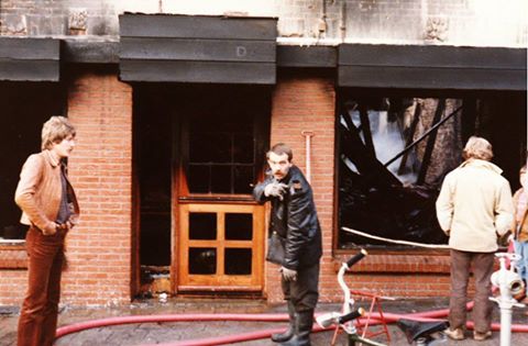 Bestand:Brand bruin cafe.jpg