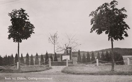 Bestand:Canadees oorlogsmomument Beek.jpg