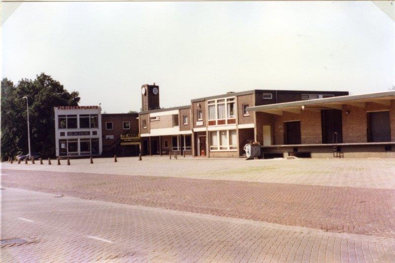 Bestand:Emmerikseweg 1989 gesloopt 2002206.jpg