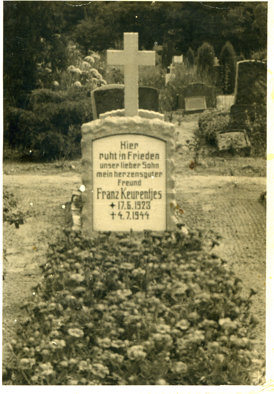 Bestand:Frans Keurentjes graf Lauenburg.png