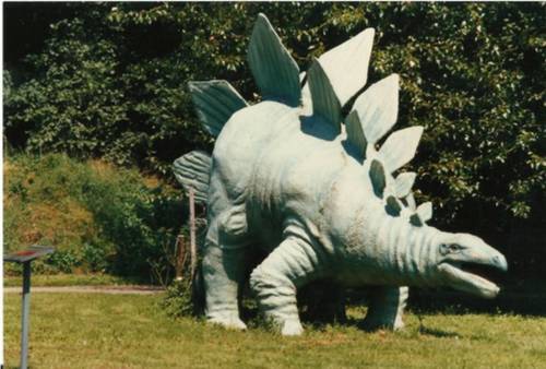 Bestand:G handen dinasaurus voorkanta.jpg