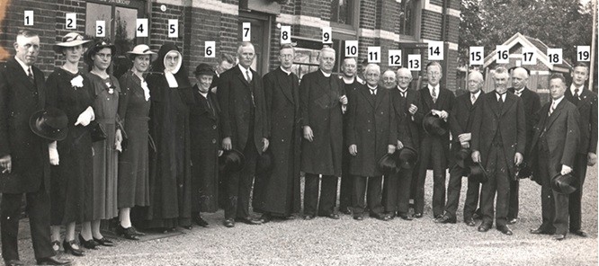 Bestand:Gasseling station Wehl 1938 genummerd.jpg