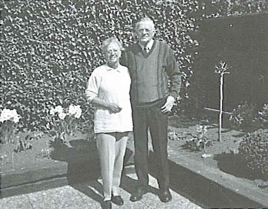 Bestand:Gerrit Gerritsen uit Stokkum en vrouw.jpg