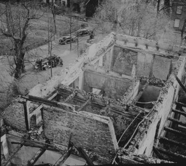 Bestand:Huis Bergh na brand 1 kl.jpg