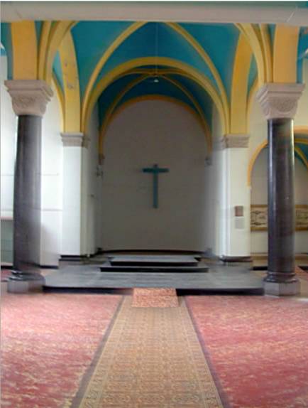 Bestand:Kapel gouden handen 2004.jpg