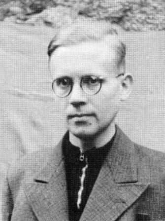 Bestand:Kapelaan Hegge 22-6-1945.jpg