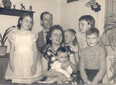 Kleinpenning F 1959 gezin Zeddam.jpg