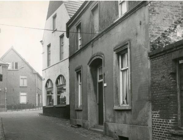 Bestand:Klinkerstraat boven.jpg