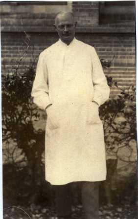 Bestand:Knoppien kl.jpg