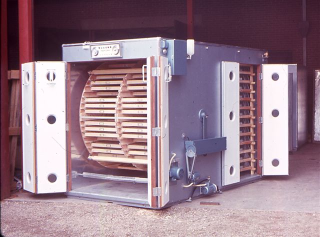 Bestand:Reform NN2 Machine Zeddam.jpg