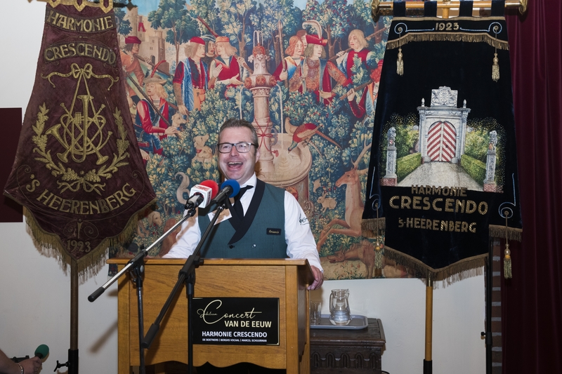 Bestand:Rene Loskamp crescendo 100 jaar receptie.jpg