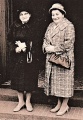 1969 Dames Cornelia en Rosa Reijers.jpg