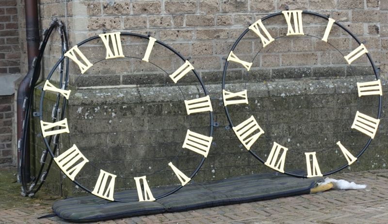 Bestand:2020 Wijzerplaten.JPG