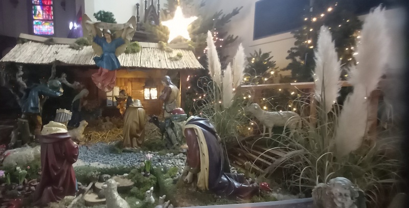 Bestand:2025 Kerststal Beek.jpg