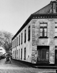 Borstelfabriek zijkant kl.jpg