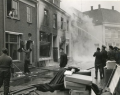 Brand bij de matrassenfabriek van de firma Nuy, Oude Poortstraat, 1954.png