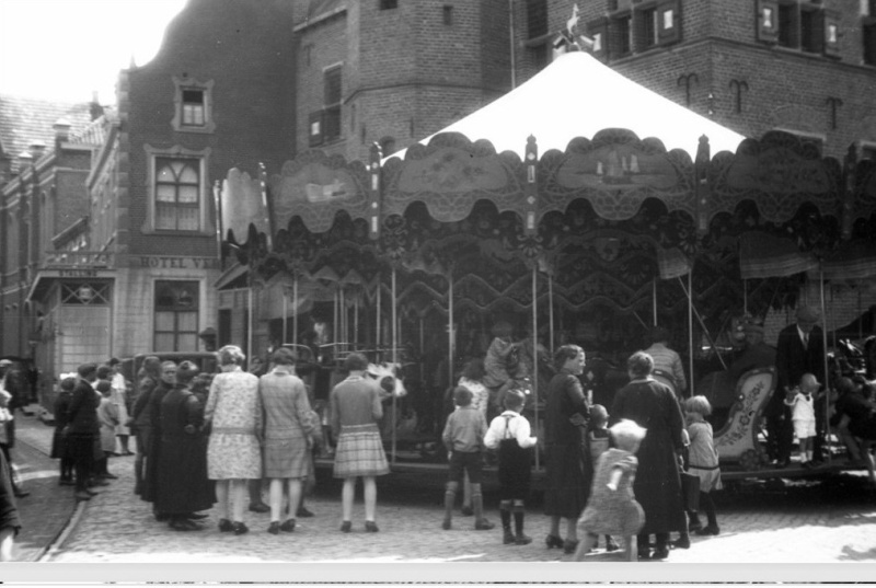 Bestand:Collectie Kolkmeyer Kermis 's-Heerenberg 2.jpg