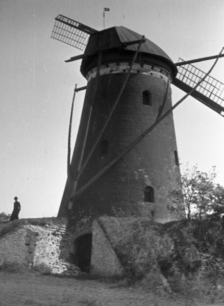 Bestand:Collectie Kolkmeyer Molen Jodenkerkhof 2.jpg