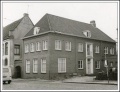 De nieuwe R.K. pastorie. Links het Groenenhuis.jpg
