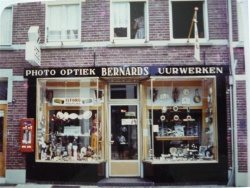 Foto Optiek Bernards uurwerken.jpg