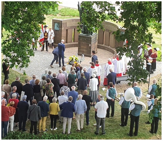 Bestand:Goede herder krans henk 26 06 2022.jpg