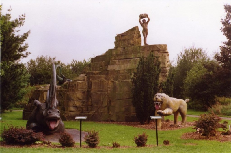 Bestand:Gouden Handen voorhistorische neushoorn cro magnonmens holenleeuw 1992 kl.jpg