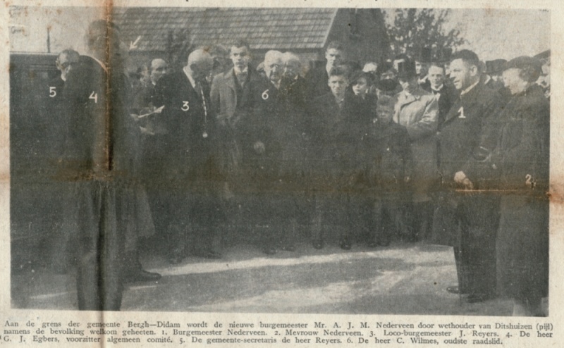 Bestand:Graafschapbode 2 Oct 1935 aan de grens van de gemeente Bergh-Didam.jpg
