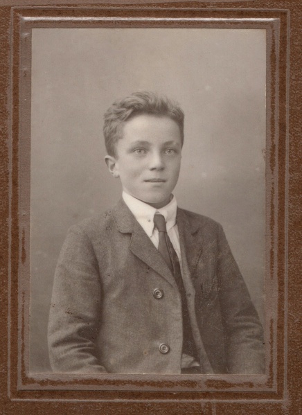 Bestand:Harrie Giesen (1905-1972) jonger.jpg