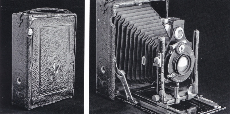 Bestand:Hondtongs camera.jpg