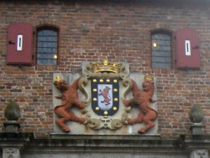 Huis Bergh wapen toegangspoort.JPG