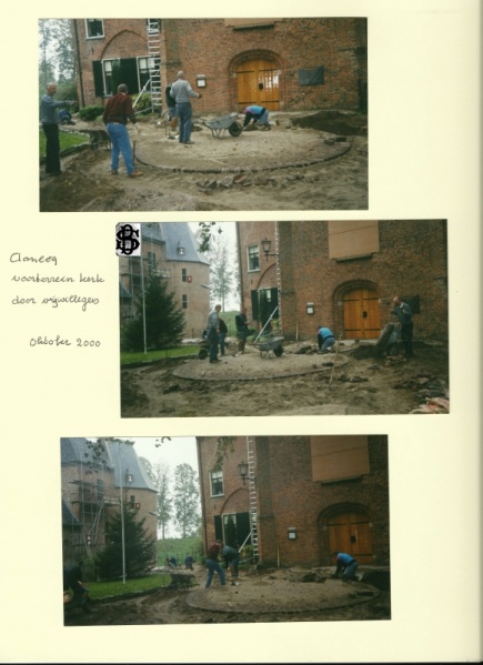 Bestand:Kopie van 23 kerkhof 1995 aanleg voorterrein kerk kopie.jpg