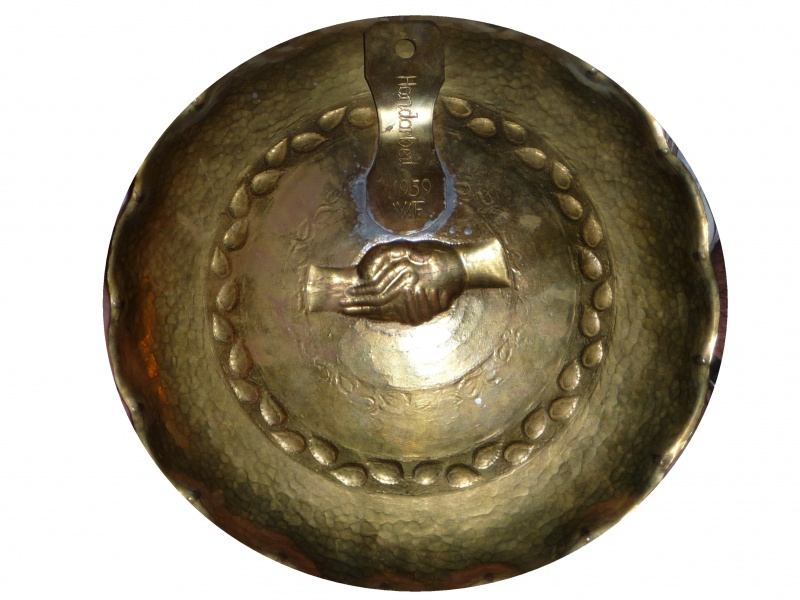 Bestand:Onderkant bord 1959 aan de Vriendschap.JPG