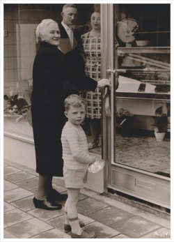 Opening slagerij H.Vink foto Gemmink 001 (2).jpg