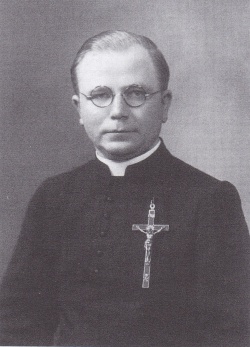 Pater Dr. Gerrit Giezenaar.jpg