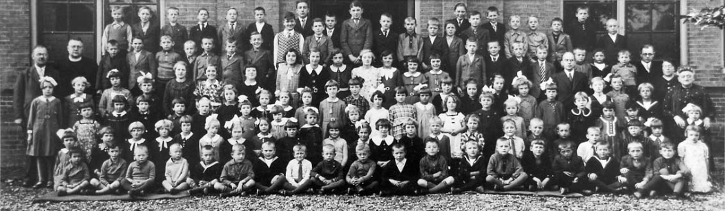 Schoolfoto Azewijn 1937.jpg