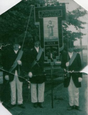 Standaard vaandel kl.jpg